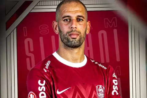 كلوب الروماني يعلن فسخ تعاقده مع الهداف التاريخي للجزائر بالتراضي